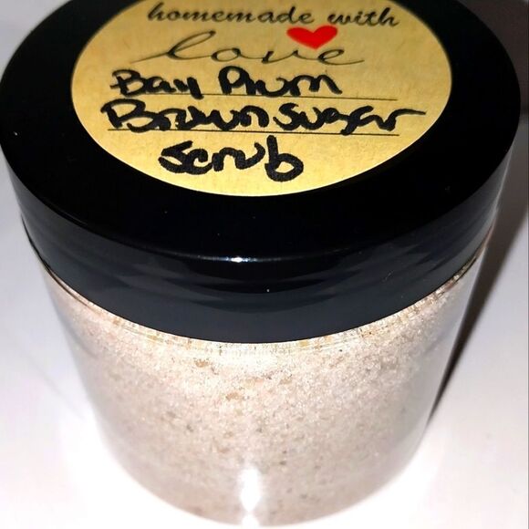 Hand crafted natural Bay Rum and Brown sugar emulsified sugar scrub 6oz - Picture 3 of 10